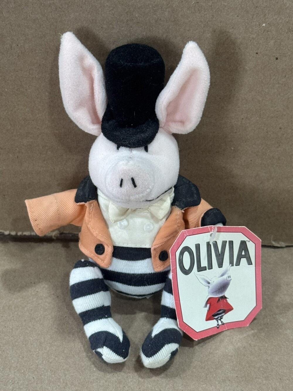Olivia the Pig Ringmaster Saves the Circus pocket pal Gund 6 in NWT New
